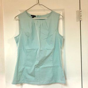 Talbots Sleeveless Top, light blue, size 6 Like New!